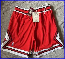 100% Authentic 97 98 Chicago Bulls Mitchell Ness Shorts Red XL New with Tags