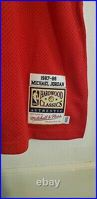 100% Authentic Michael Jordan Mitchell & Ness 87/88 Bulls Jersey Size 56 XXXL