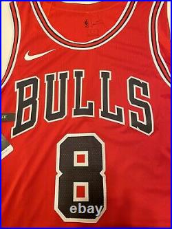 100% Authentic Nike Chicago Bulls Zach Lavine #8 Jersey SZ 56(XXL) AV2627-657