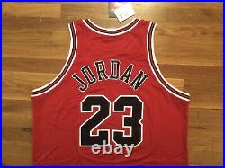 1998-99 Chicago Bulls Michael Jordan Pro Cut Jersey 50 + 4 game issued used worn