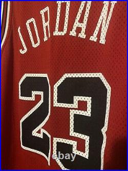 AUTHENTIC Nike Michael Jordan Chicago Bulls Rookie Jersey Flight 8403 52 NEW