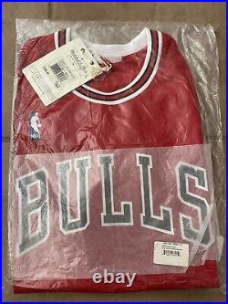 Brand New Mitchell & Ness Chicago Bulls Authentic Shooting Shirt Warm Up Red M
