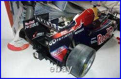 De Agostini Red Bull Racing RB7 /17 Nitro Weltmeisterauto Sebastian Vettel