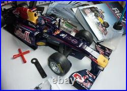 De Agostini Red Bull Racing RB7 /17 Nitro Weltmeisterauto Sebastian Vettel