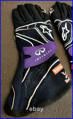 F1 DANIEL RICCIARDO SIGNED Redbull personal cap+Alpinestars TECH ZX F1 Gloves