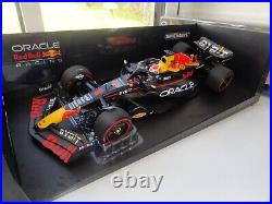 F1 Minichamps 118 Max Verstappen Red Bull RB19 Winner WC Bahrain GP 2023