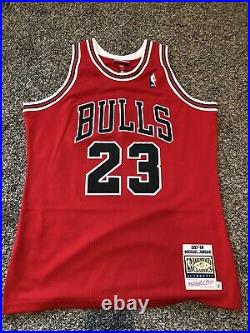 Michael Jordan Chicago Bulls Mitchell & Ness 1997-98 Hardwood Classic Jersey Lrg
