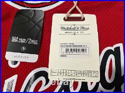 Michael Jordan Mitchell Ness Bulls Rookie 84 85 Jersey Size 44 L Mens Authentic