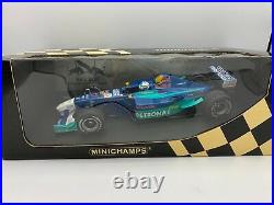 Minichamps 118 Kimi Raikkonen Red Bull Sauber Petronas C20 First Race Season