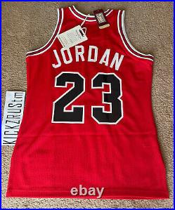 Mitchell & Ness 1984-85 Chicago Bulls Michael Jordan Jersey 40 M NWT AUTHENTIC
