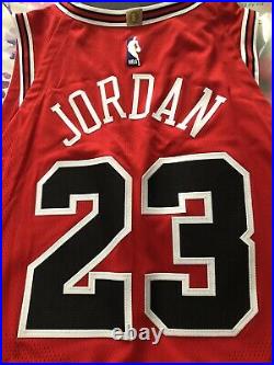 Nike Michael Jordan Bulls Special Edition Icon AUTHENTIC BV7246 Jersey Size 52