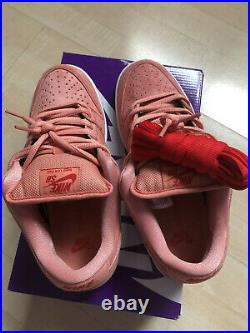 Nike Sb Dunk Low Pink Pig Atomic Pink /red /white/ Black Cv1655-600 Size Us 8