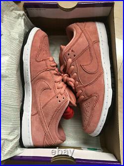 Nike Sb Dunk Low Pink Pig Atomic Pink /red /white/ Black Cv1655-600 Size Us 8