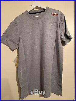 Red Bull Athletes Only Collection Take Off T-Shirt, Größe XL Neu