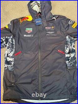 Red Bull Racing Aston Martin Formula 1 Team Rain Jacket Max Verstappen Sz L NWT