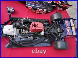 Red Bull Racing F1 RB7 Nitro Kyosho RC Race Car 17 scale (DeAgostini)