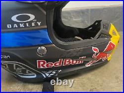 Red Bull Troy Lee Designs Motocross Helmet Size Large Athlete Oakley NEW
