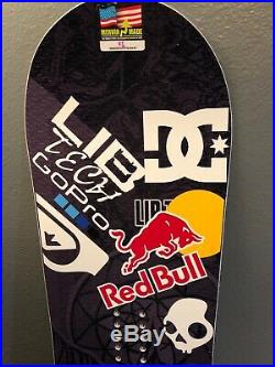 Red bull Lib Tech Eagle Snowboard Blue and white, skull candy Newith never used