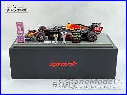 Spark 118 Trophy Red Bull F1 RB16B Max Verstappen Abu Dhabi 2021 World Champion