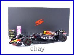 Spark 1/18 Red Bull Rb18 Winner Japan Gp World Champion 2022 (m. Verstappen)